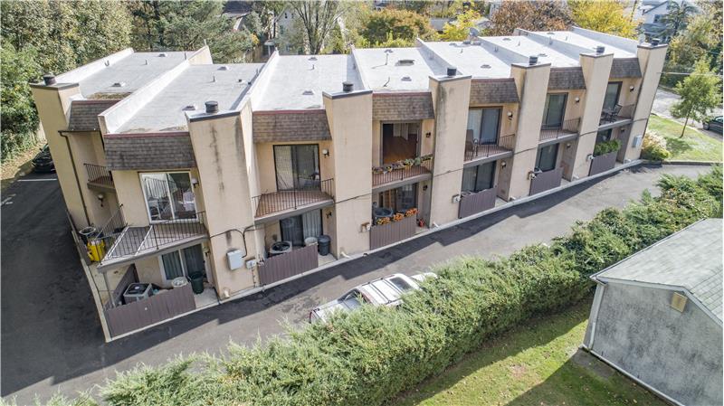 537 Barrett Avenue Unit #4 Aerial View
