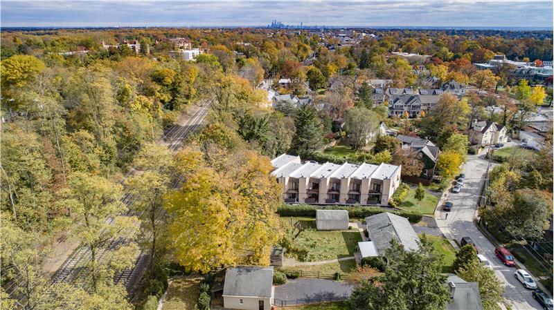 537 Barrett Avenue Unit #4 Aerial View