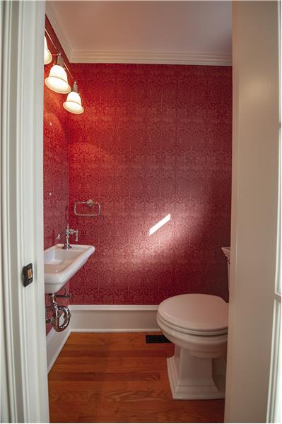 537 Barrett Avenue Unit #4 Powder Room