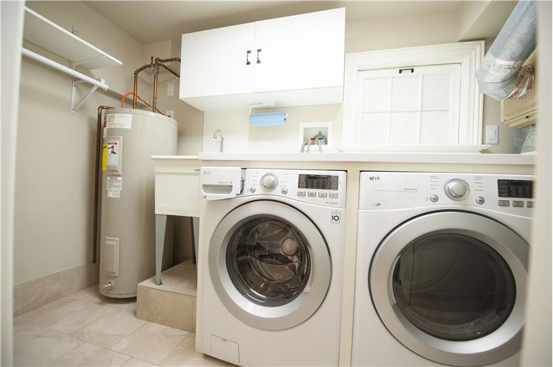 537 Barrett Avenue Unit #4 Laundry