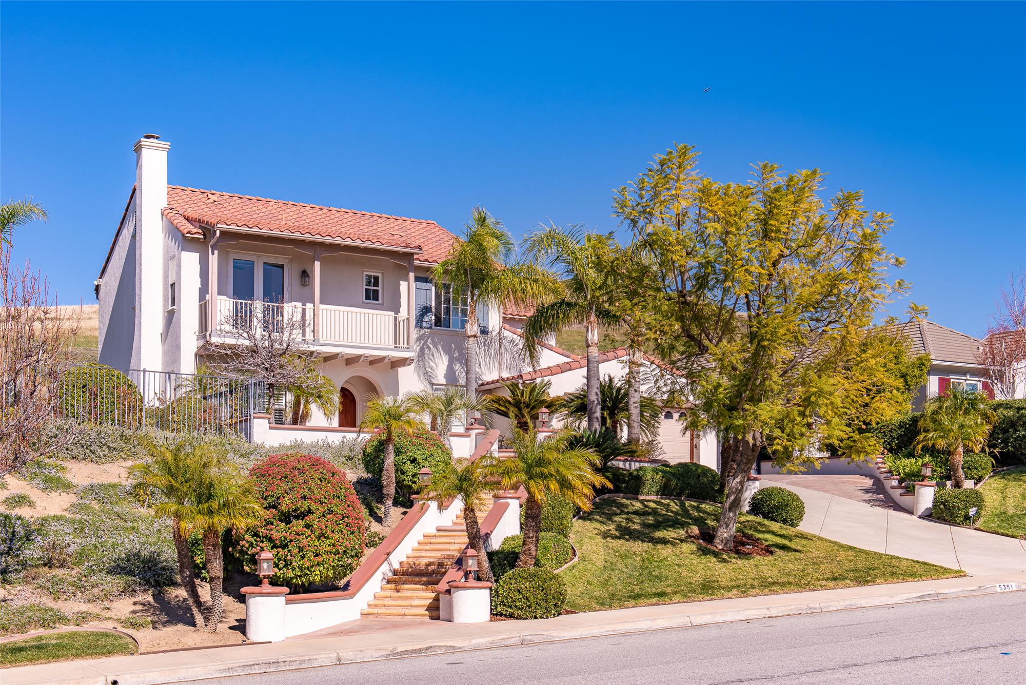 5391 Evening Sky Drive, Simi Valley, CA 93063 By Alex Gandel Lic. 00779926 (Listed by Pinnacle
