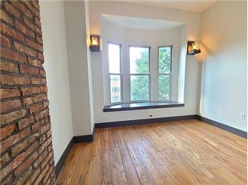Primary listing photos for listing ID 591076