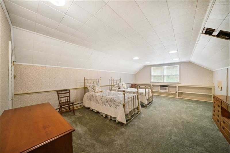 545 Richards Road Bedroom 4