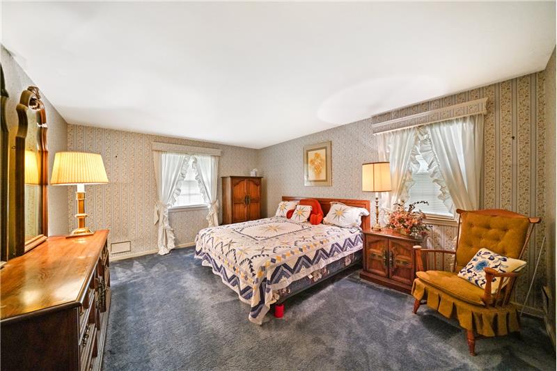 545 Richards Road Bedroom 2