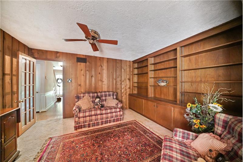 545 Richards Road Family Room