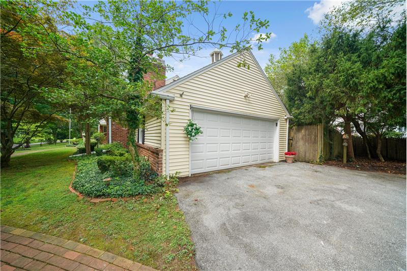 545 Richards Road 2 Car Garage