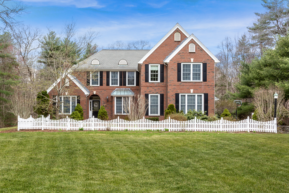 55 Ledgewood Drive, Bridgewater, MA 02324 MLS 72488893 By Tom