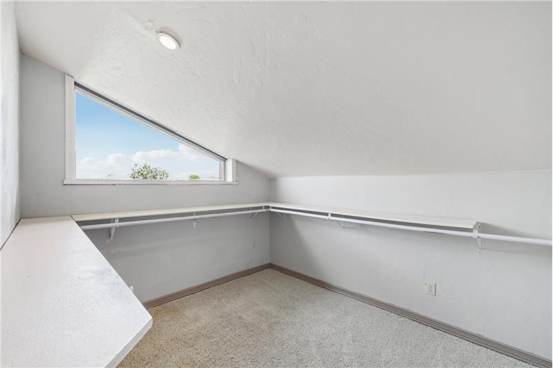 West bedroom's walk-in closet