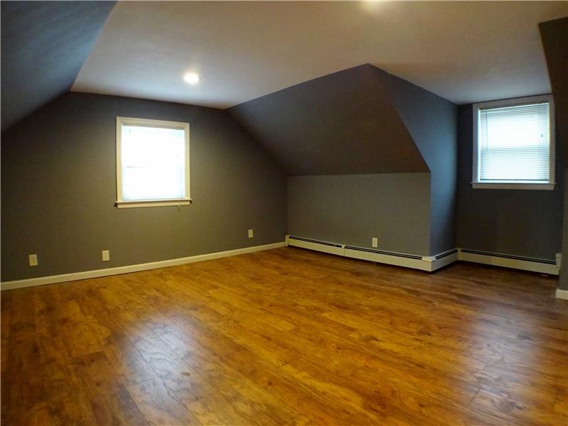 Upper Bedroom