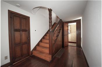 556 Saint Davids - Entryway