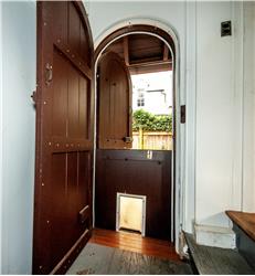 556 Saint Davids - Door