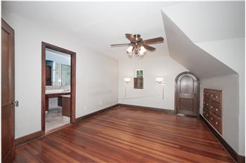 556 Saint Davids - Bedroom