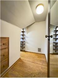 556 Saint Davids  - Closet