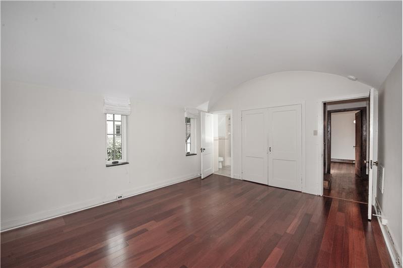 556 Saint Davids  - Bedroom