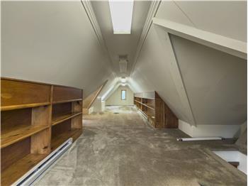 556 Saint Davids  - Loft