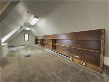 556 Saint Davids  - Loft