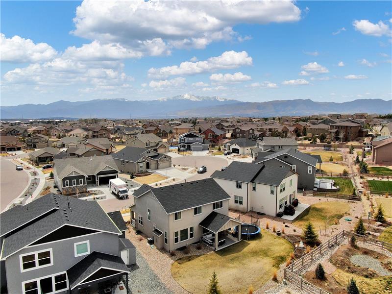 Quiet 11-Home Cul-De-Sac Lot