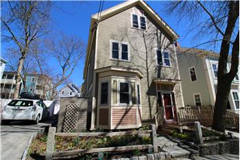 Primary listing photos for listing ID 586081