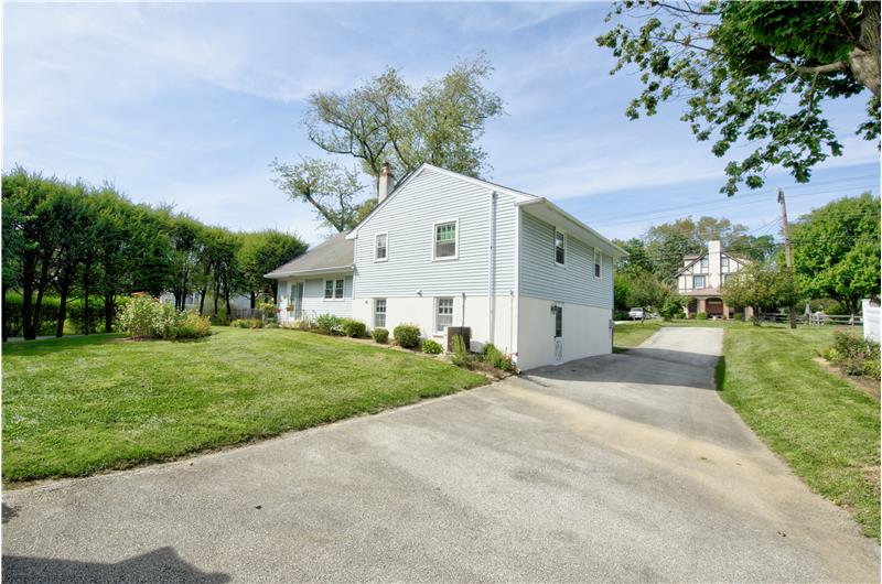 576 Kromer Avenue, Berwyn, PA 19312