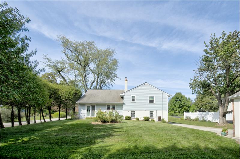 576 Kromer Avenue, Berwyn, PA 19312