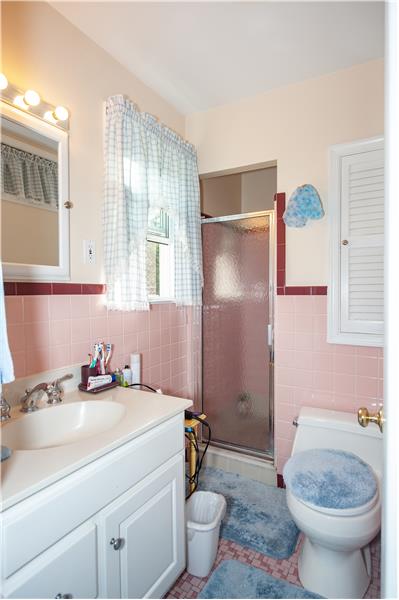 576 Kromer Avenue, Berwyn, PA 19312