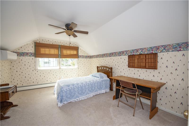 576 Kromer Avenue, Berwyn, PA 19312