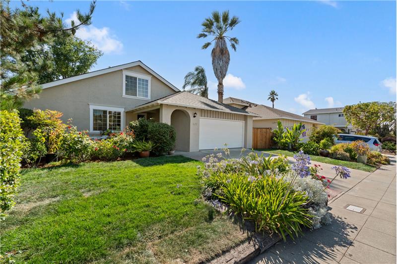 Frontage - lush front yard