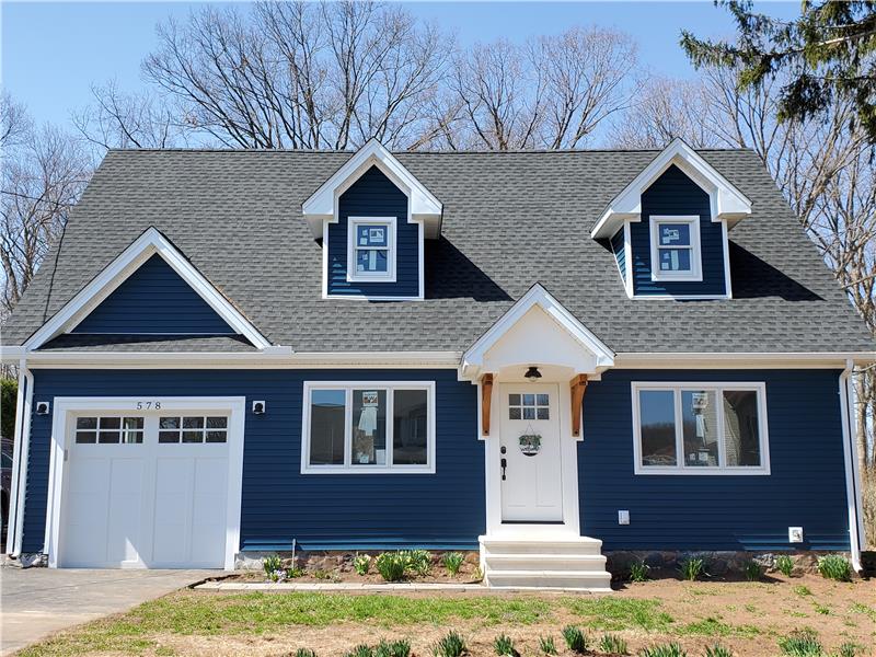 578 Pleasant Street