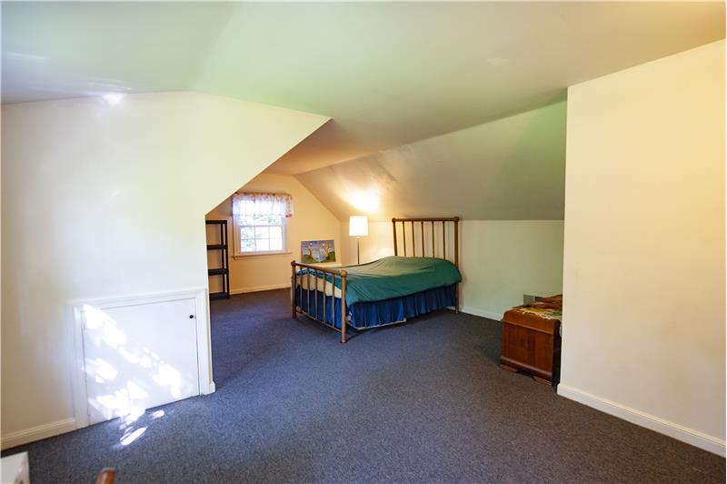 579 Brinton Road Bedroom