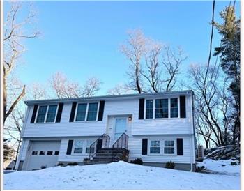 Primary listing photos for listing ID 639965