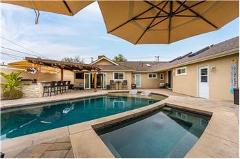 Beautiful Remodeled Pool and Spa