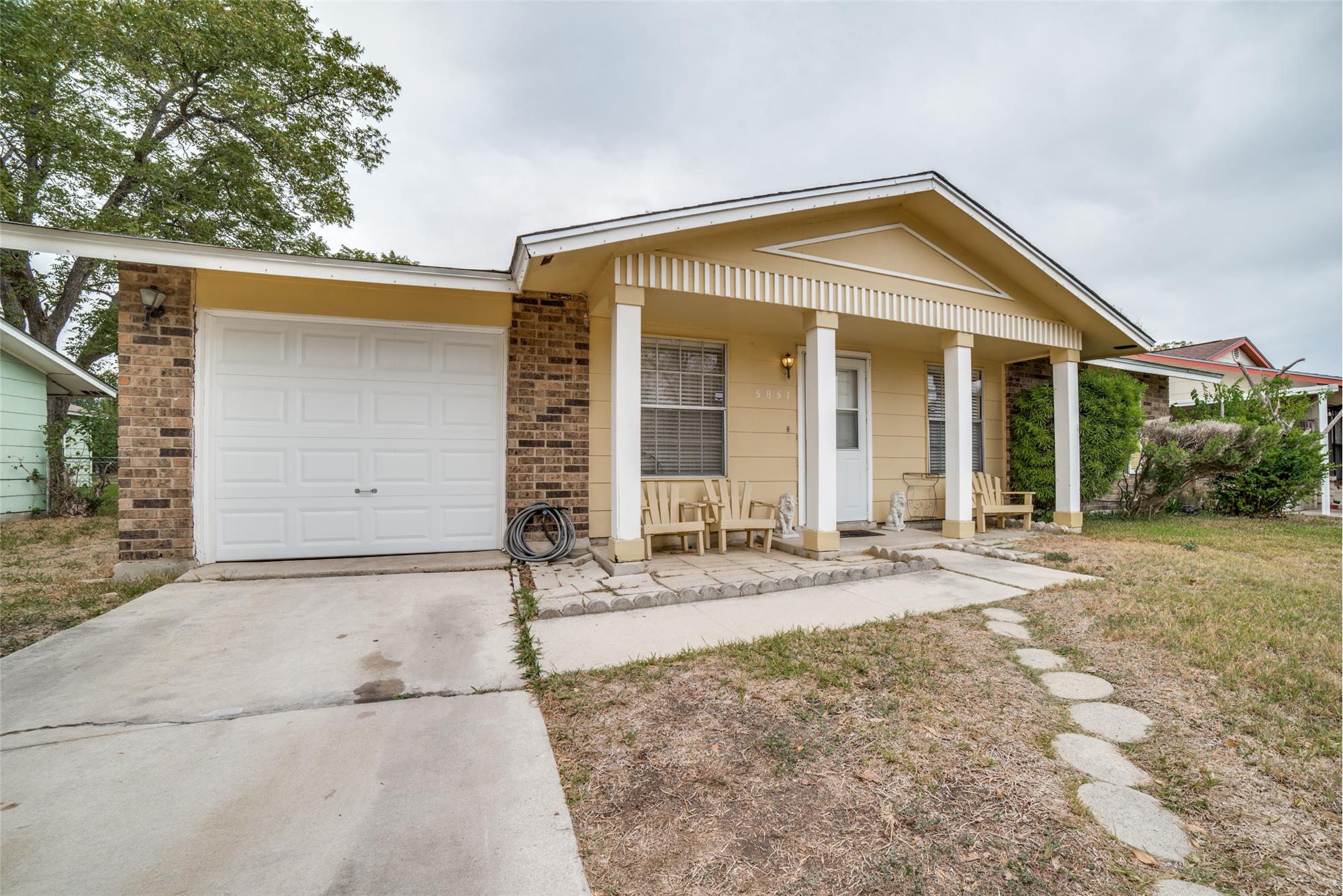 5851 Castle Hunt, San Antonio, TX 78218 MLS 1649410 By Jerry Newman (Listed by Brown Realty SA)