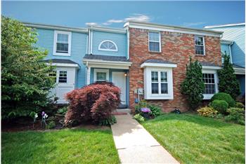 Primary listing photos for listing ID 570700