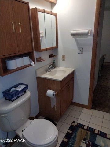 Upper Level Bathroom