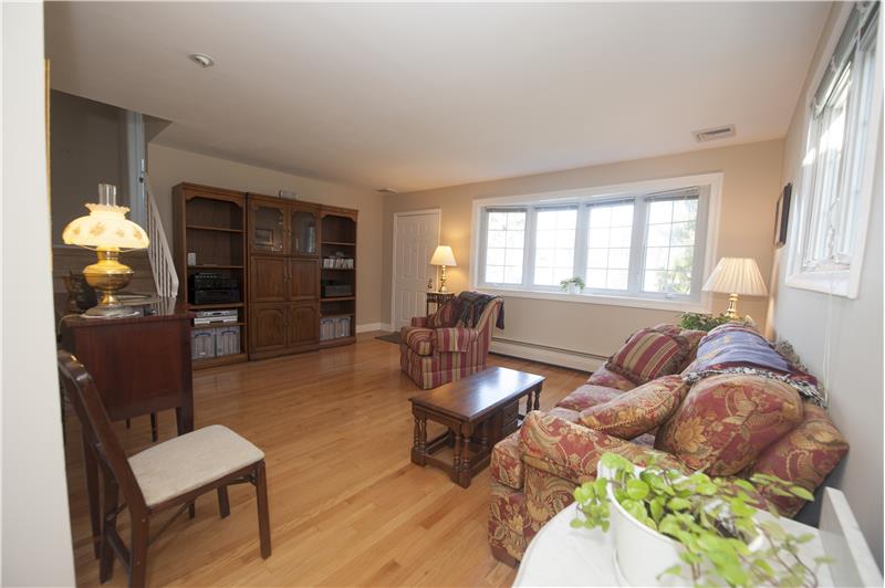 6 Woodview Road- Living Room