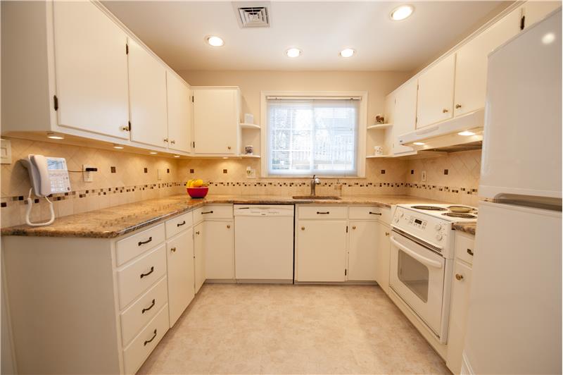 6 Woodview Road- Kitchen