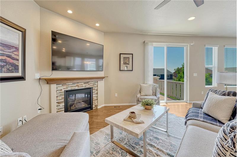 Gas fireplace to cozy up on chilly Colorado evenings.