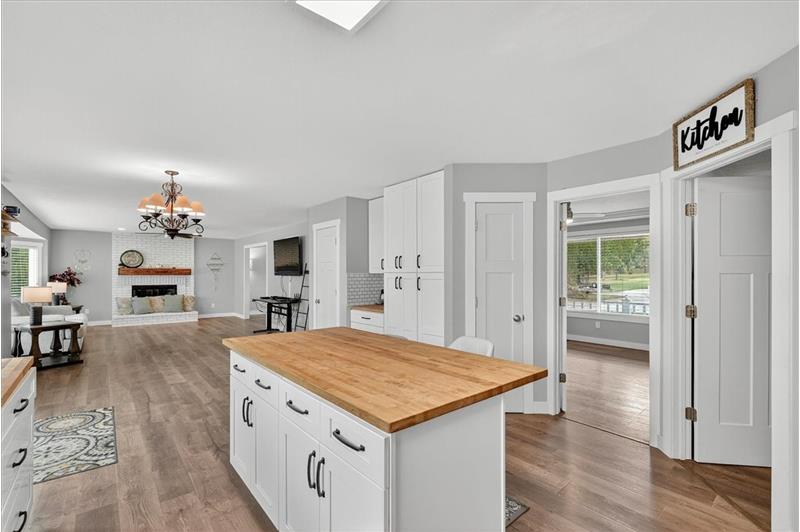 Open kitchen to great room