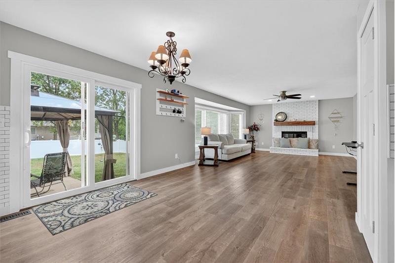 Breakfast room to great room