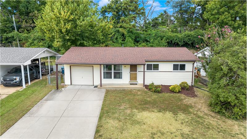 Welcome to 61 Hillcrest Blvd