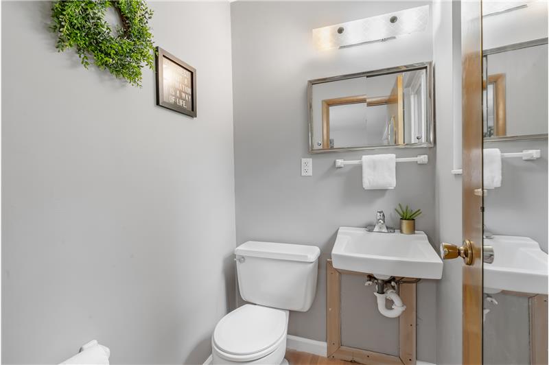 1/2 bath in the primary bedroom