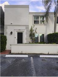 612 NE 27 AV, Hallandale, FL