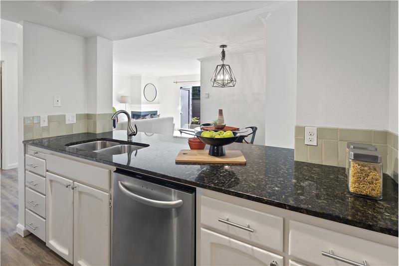 Granite Tile In Kitchen