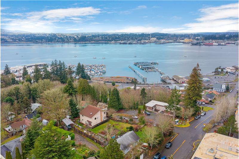 Gorgeous water view of the bay.