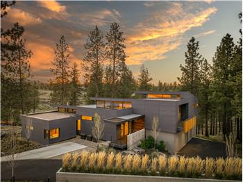 61865 Hosmer Lake Dr, Bend, OR