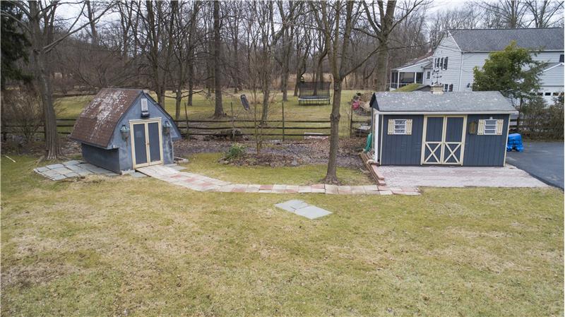 628 W Wayne Avenue Rear Yard
