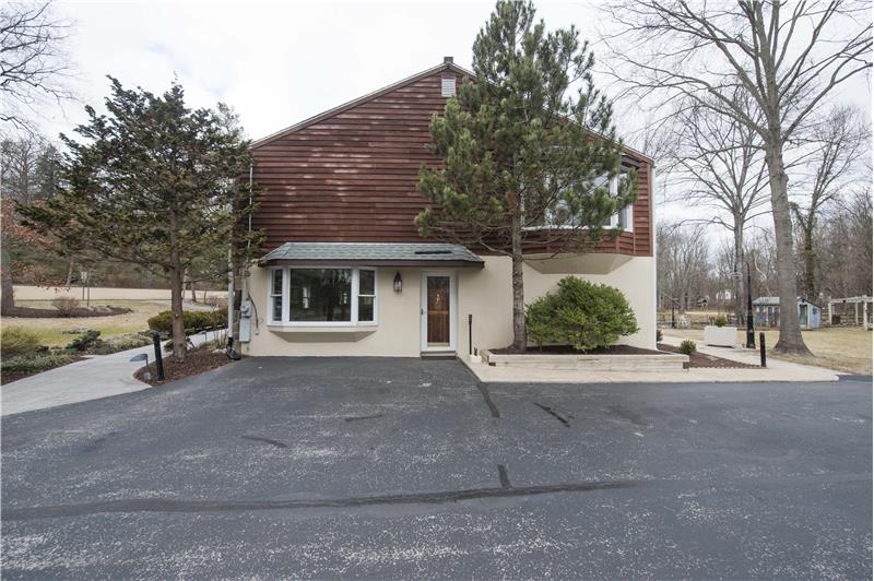 628 W Wayne Avenue Exterior Side