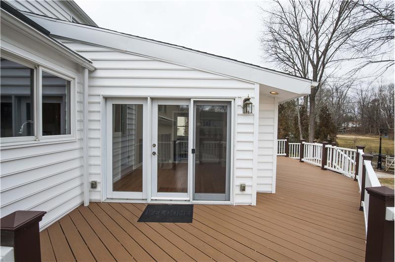628 W Wayne Avenue Deck