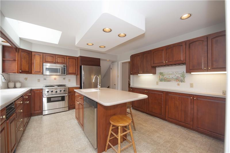 628 W Wayne Avenue Kitchen