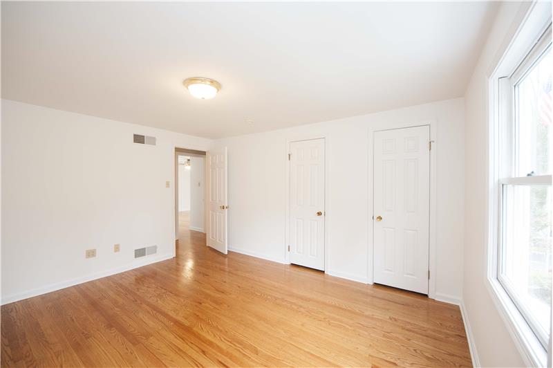 628 W Wayne Avenue Bedroom 3